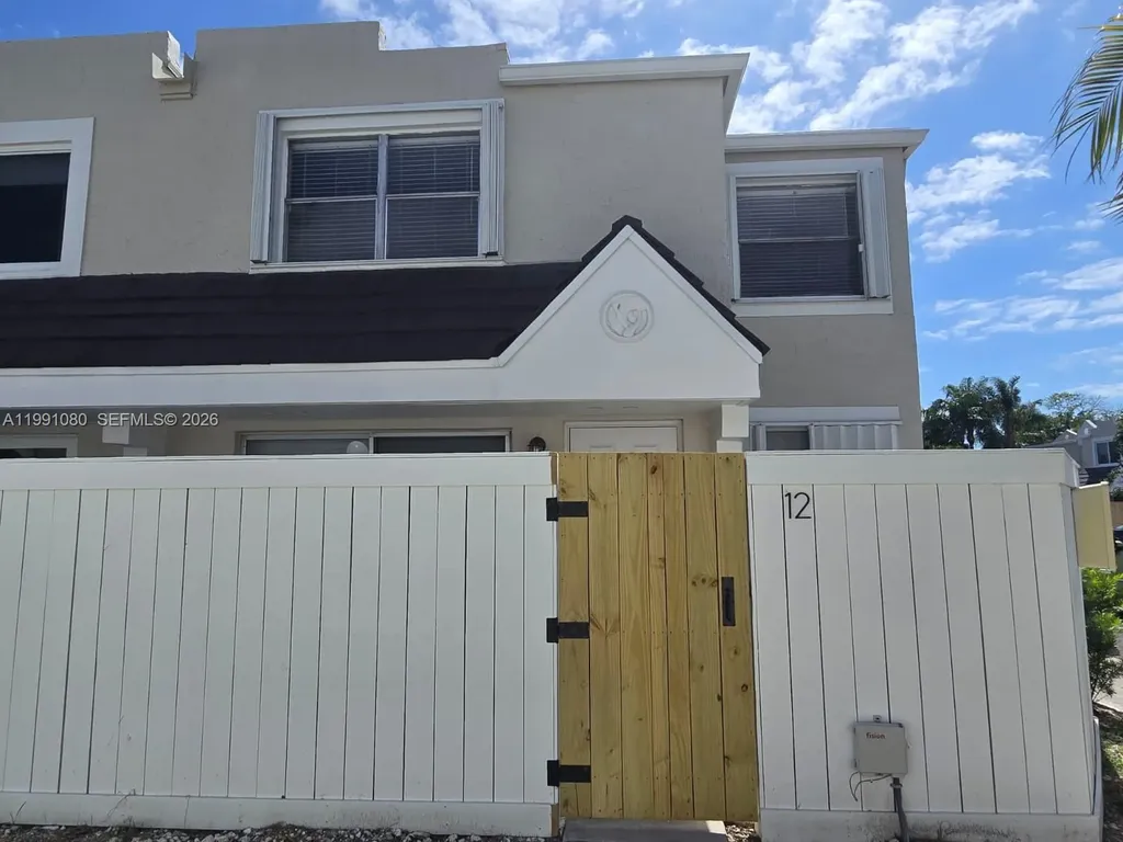 6825 SW 45th Lane Miami FL 33155