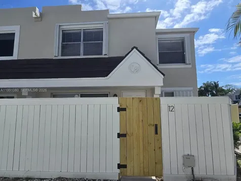 6825 SW 45th Lane Miami FL 33155