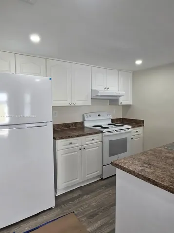 6825 SW 45th Lane Miami FL 33155