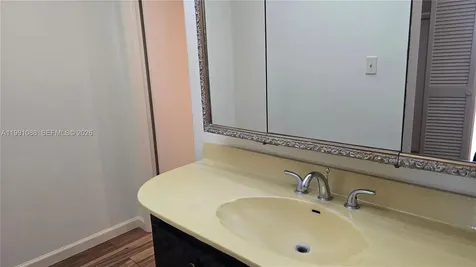 1600 S Ocean Drive Hollywood FL 33019