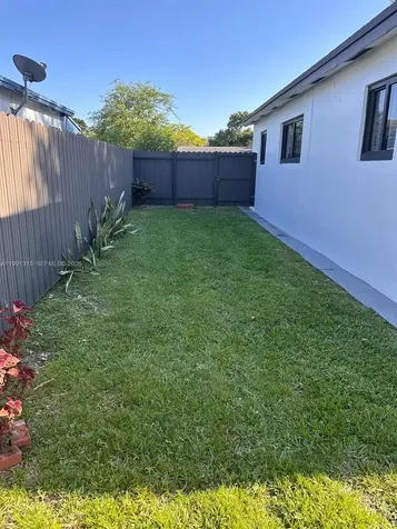 6685 NW 38th Terrace Virginia Gardens FL 33166