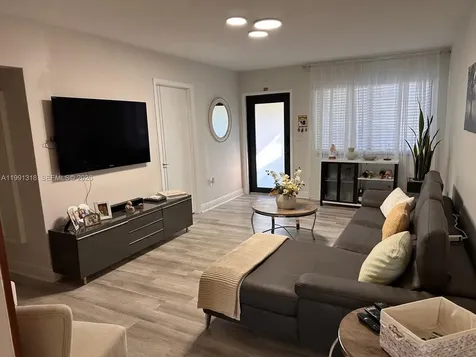 6685 NW 38th Terrace Virginia Gardens FL 33166