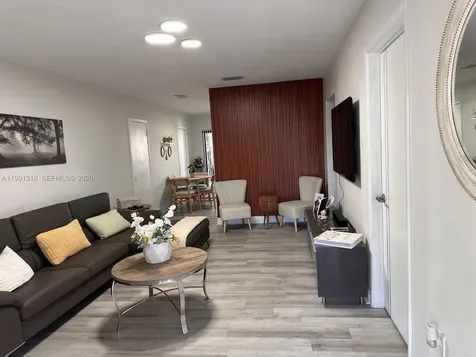 6685 NW 38th Terrace Virginia Gardens FL 33166