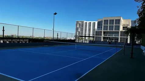 Miami FL 33137