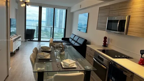 Miami FL 33137