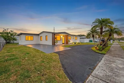 10445 SW 149th Terrace Unincorporated Dade FL 33176