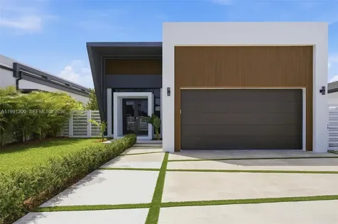 22900 SW 122 Place Miami FL 33170