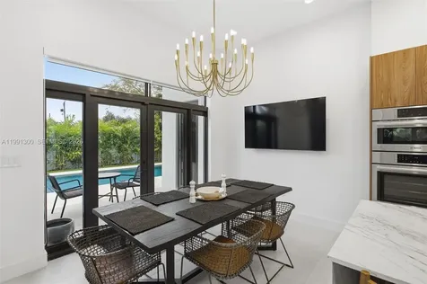 22900 SW 122 Place Miami FL 33170