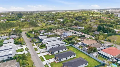 22900 SW 122 Place Miami FL 33170