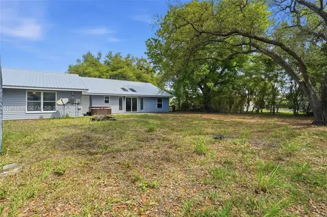 210 E Sugarland Circle Clewiston FL 33440