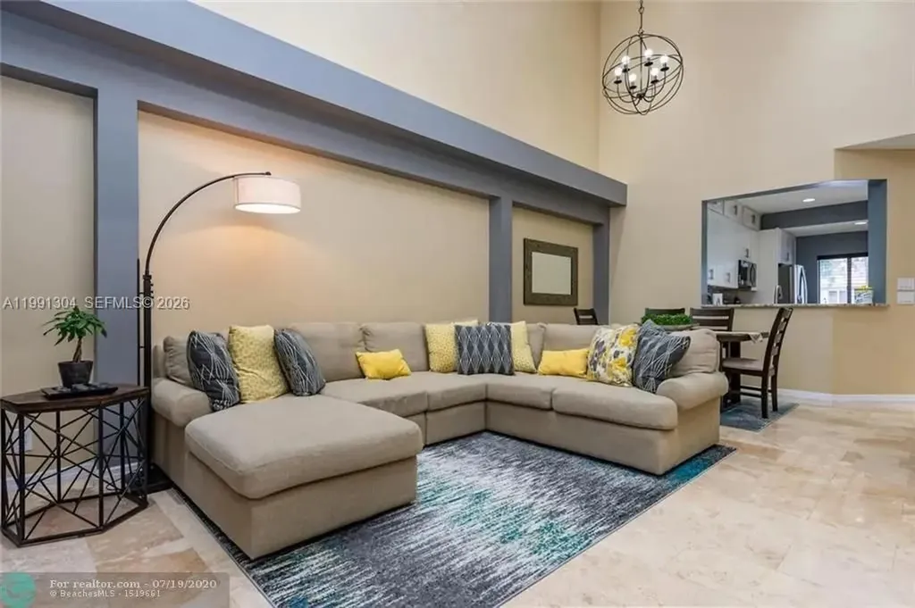 5754 NW 127th Terrace Coral Springs FL 33076
