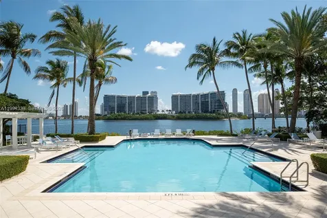 3165 NE 184th Street Aventura FL 33160