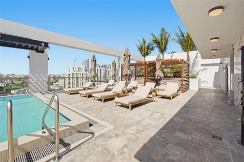 1611 SW 2nd Avenue Miami FL 33129
