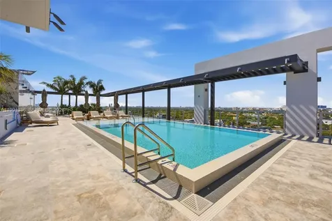 1611 SW 2nd Avenue Miami FL 33129