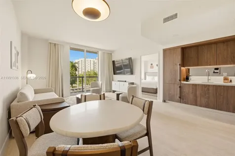 1611 SW 2nd Avenue Miami FL 33129