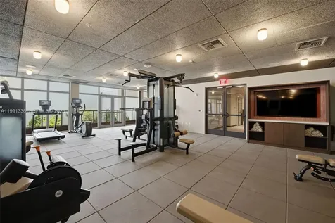 1611 SW 2nd Avenue Miami FL 33129