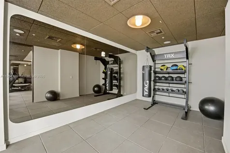 1611 SW 2nd Avenue Miami FL 33129