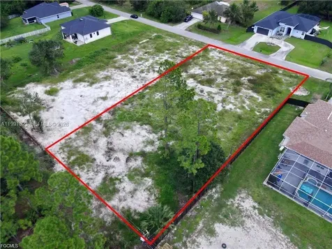 607 Columbus Avenue Lehigh Acres FL 33972