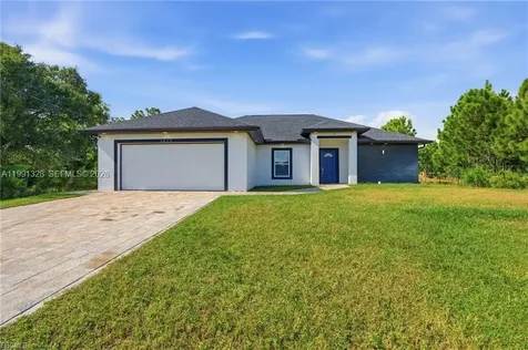 1013 Atherton Avenue Lehigh Acres FL 33971