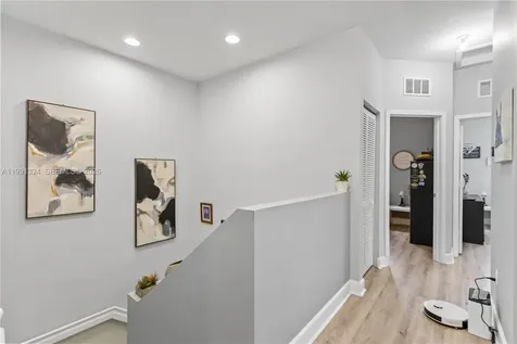 4910 NW 48th Terrace Tamarac FL 33319