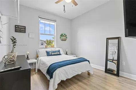 4910 NW 48th Terrace Tamarac FL 33319