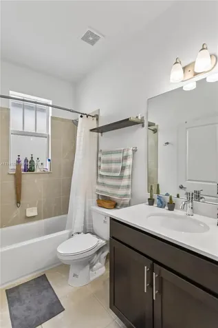 4910 NW 48th Terrace Tamarac FL 33319