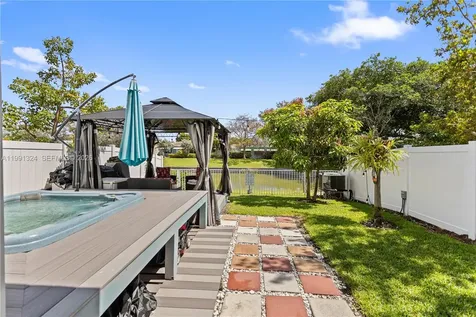 4910 NW 48th Terrace Tamarac FL 33319
