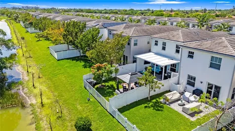 4910 NW 48th Terrace Tamarac FL 33319