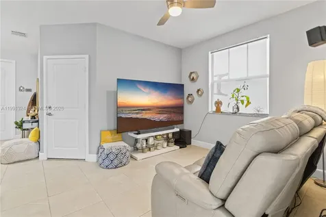4910 NW 48th Terrace Tamarac FL 33319