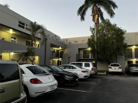 210 NW 87th Avenue Miami FL 33172