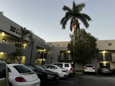 210 NW 87th Avenue Miami FL 33172
