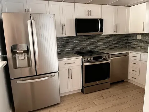 210 NW 87th Avenue Miami FL 33172