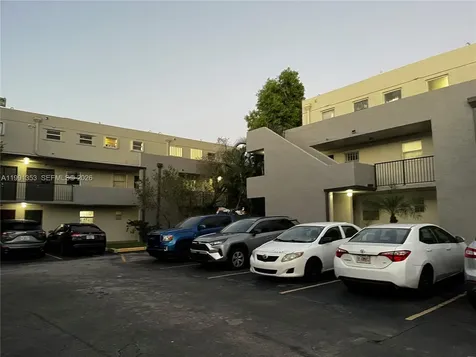 210 NW 87th Avenue Miami FL 33172