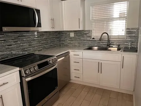 210 NW 87th Avenue Miami FL 33172