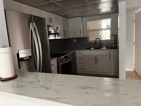 210 NW 87th Avenue Miami FL 33172