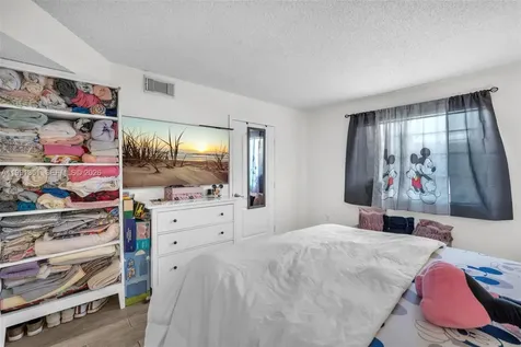 7439 W 22nd Avenue Hialeah FL 33016