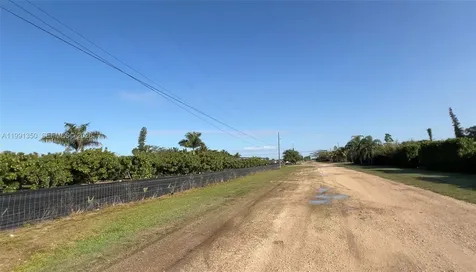 33420 SW 197 Homestead FL 33034