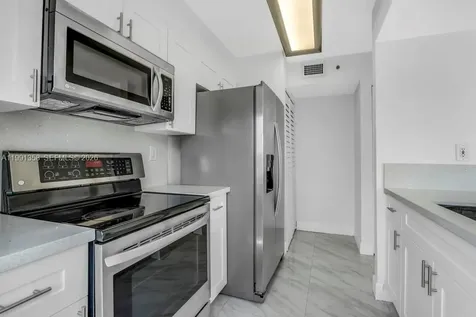 164 Riviera Circle Weston FL 33326