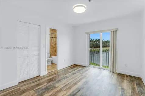 164 Riviera Circle Weston FL 33326