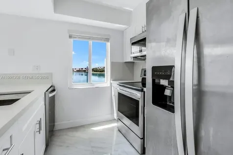 164 Riviera Circle Weston FL 33326