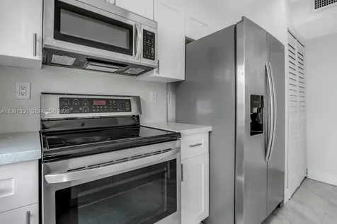 164 Riviera Circle Weston FL 33326