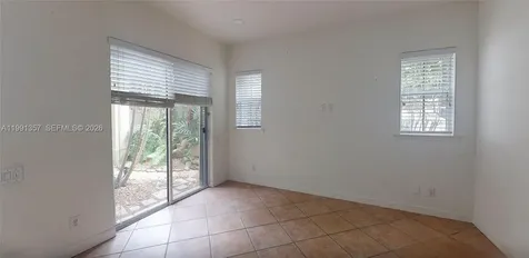 949 N Harbor View N Hollywood FL 33019