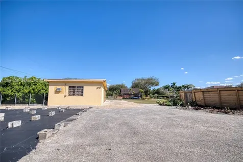 23550 SW 214th Place Homestead FL 33031