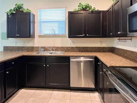 422 SE 34th Terrace Homestead FL 33033