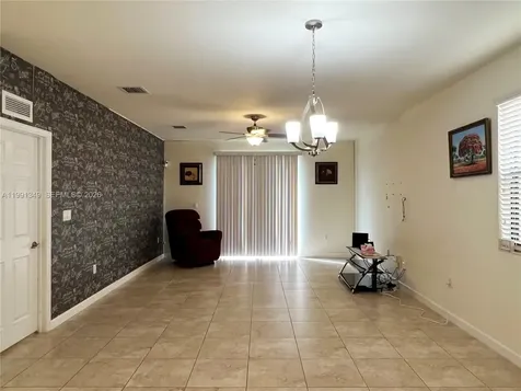 422 SE 34th Terrace Homestead FL 33033