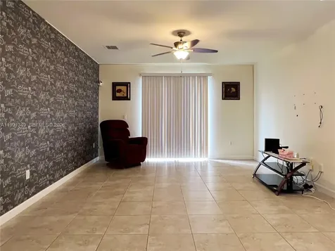 422 SE 34th Terrace Homestead FL 33033