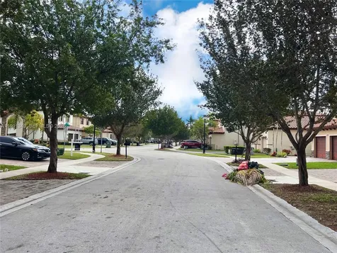 422 SE 34th Terrace Homestead FL 33033