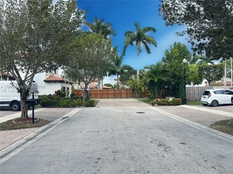 422 SE 34th Terrace Homestead FL 33033