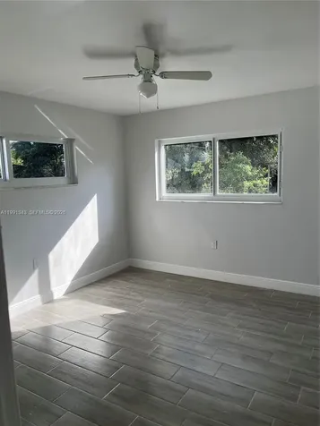 1386 NW 38th Street Miami FL 33142