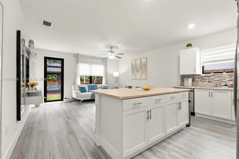 2642 SE 3rd Street Homestead FL 33033
